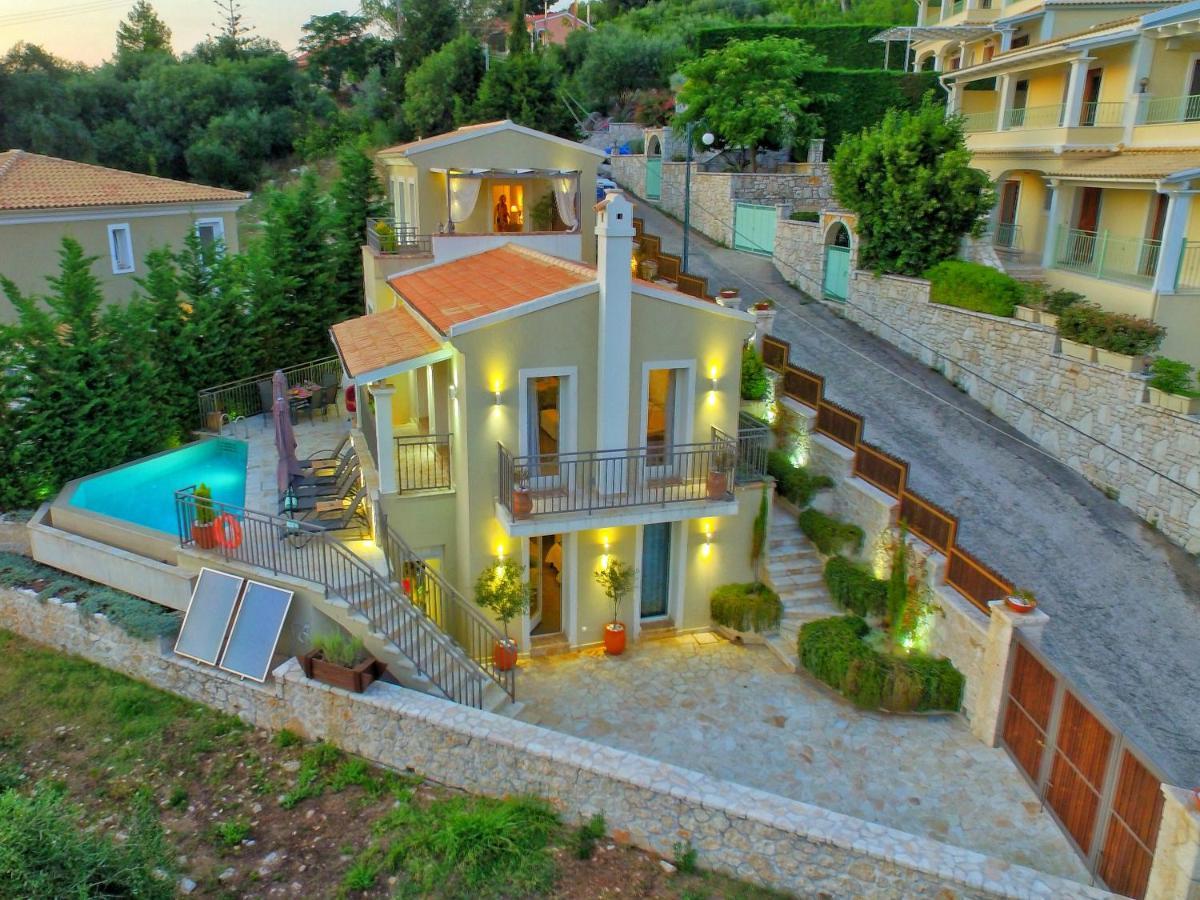 Villa The Cassius Hill House *
