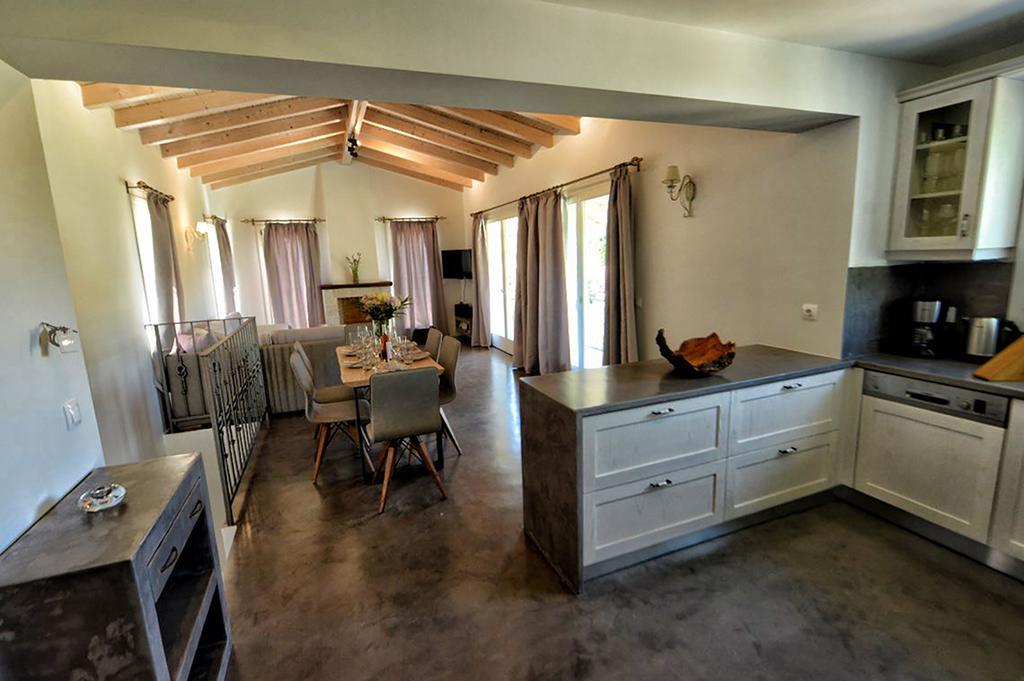 The Cassius Hill House Villa Kassiopi